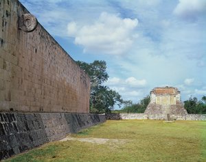 De muur van het Balveld, waarschijnlijk voltooid in de Vroege Postklassieke Periode, c.900-1200 AD